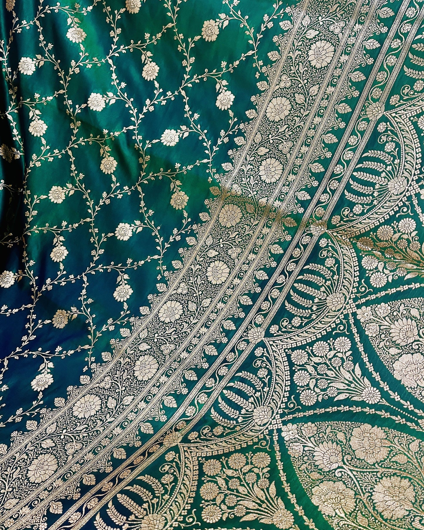 Forest Green Dual Shade Mashru Silk Saree Showcases Subtle Jaal Weaving – MS13