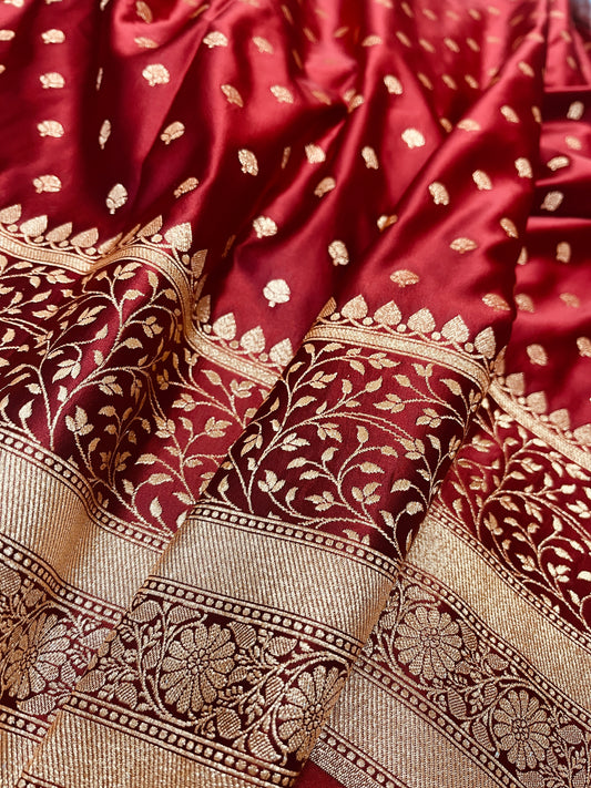 Space Red Shade Mashru Silk Saree Showcases Subtle buti Weaving – MS19