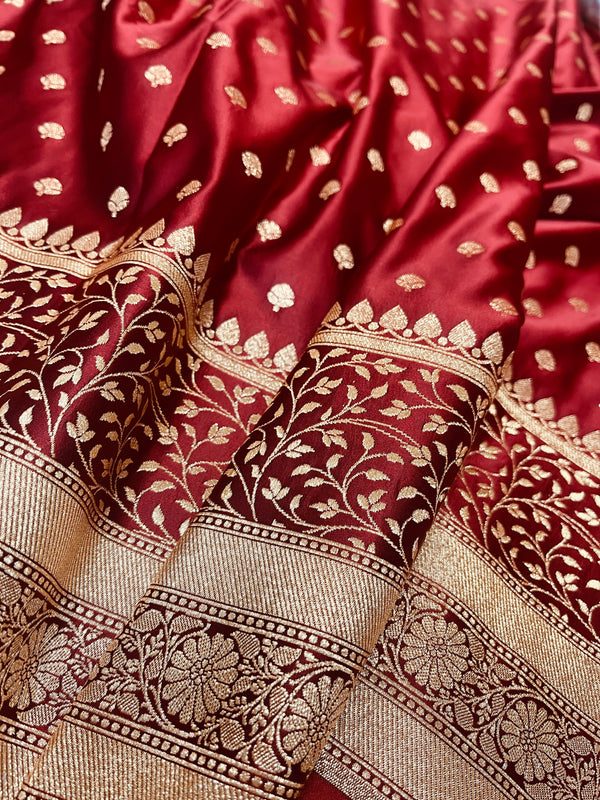 Space Red Shade Mashru Silk Saree Showcases Subtle buti Weaving – MS19