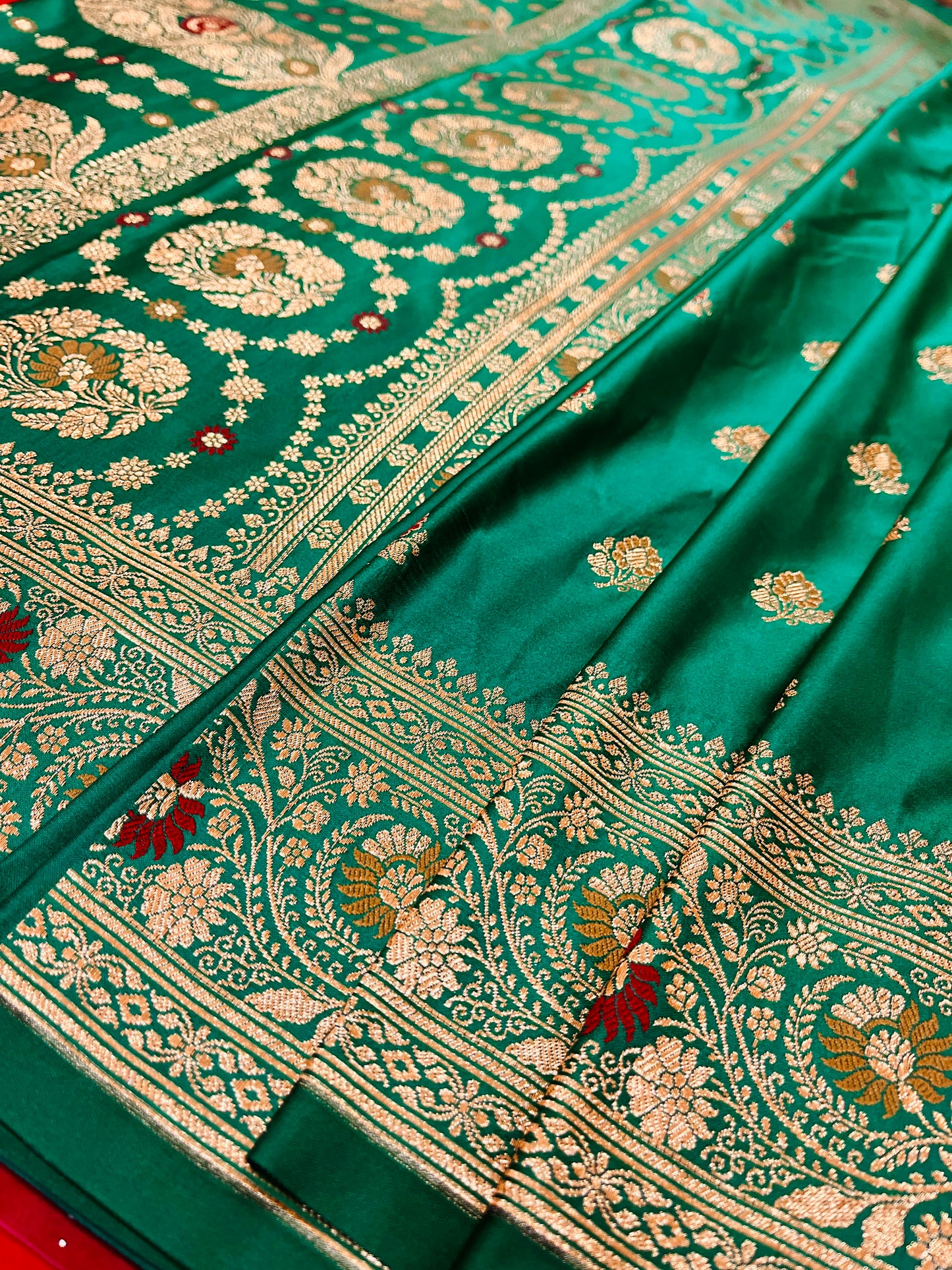 Sea Green Dual Shade Mashru Silk Saree Minakari Showcases Subtle buti & Pallu Weaving – MSM01