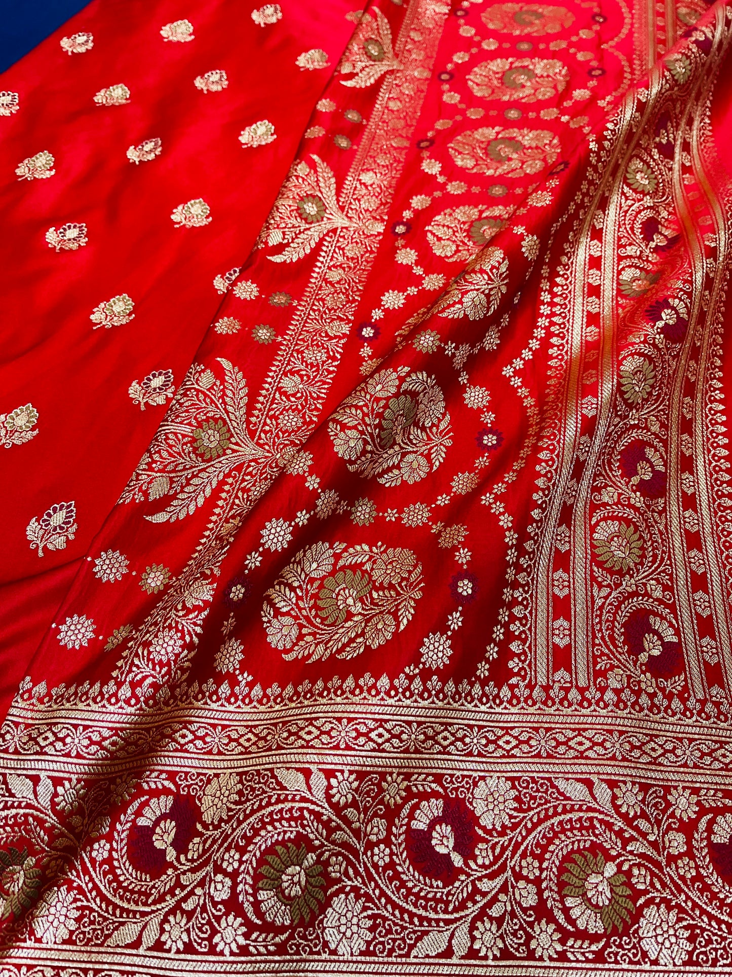 Bridal Red Dual Shade Mashru Silk Saree Minakari Showcases Subtle buti & Pallu Weaving – MSM02