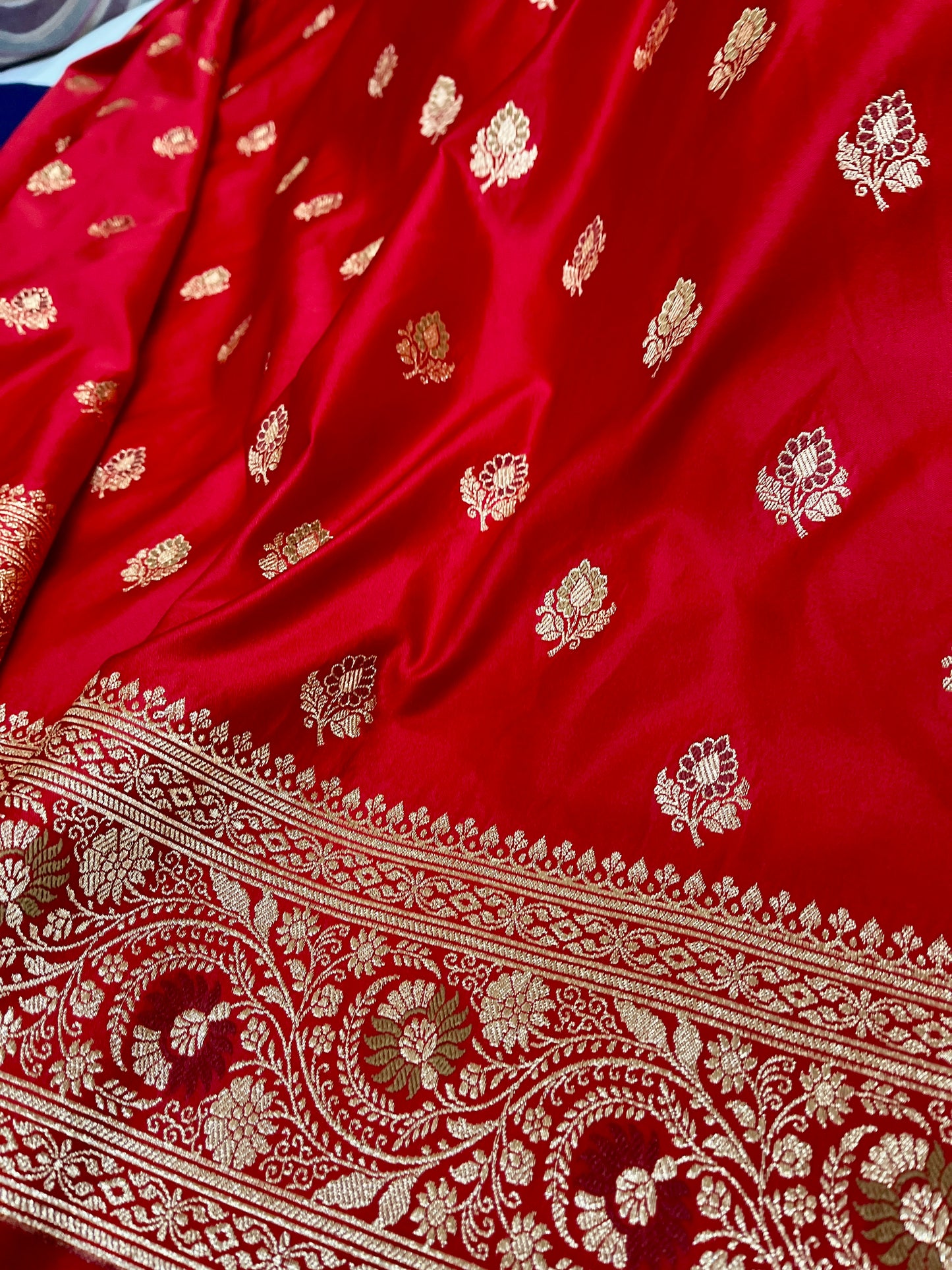 Bridal Red Dual Shade Mashru Silk Saree Minakari Showcases Subtle buti & Pallu Weaving – MSM02