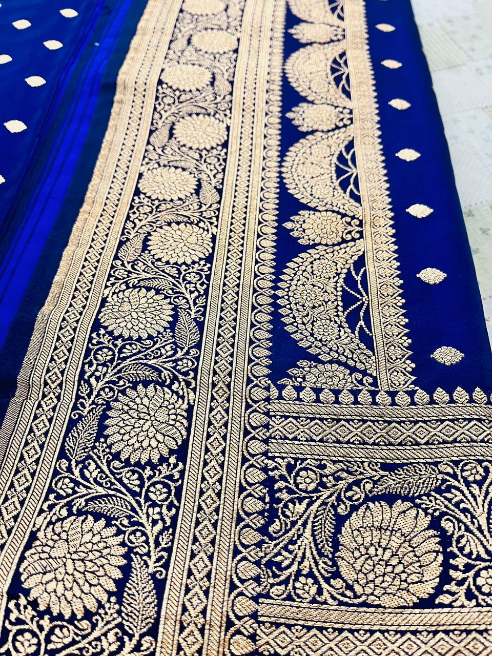 Banarasi Navy Blue Mashru Silk Saree with Classic Woven Booti Accents – MS02